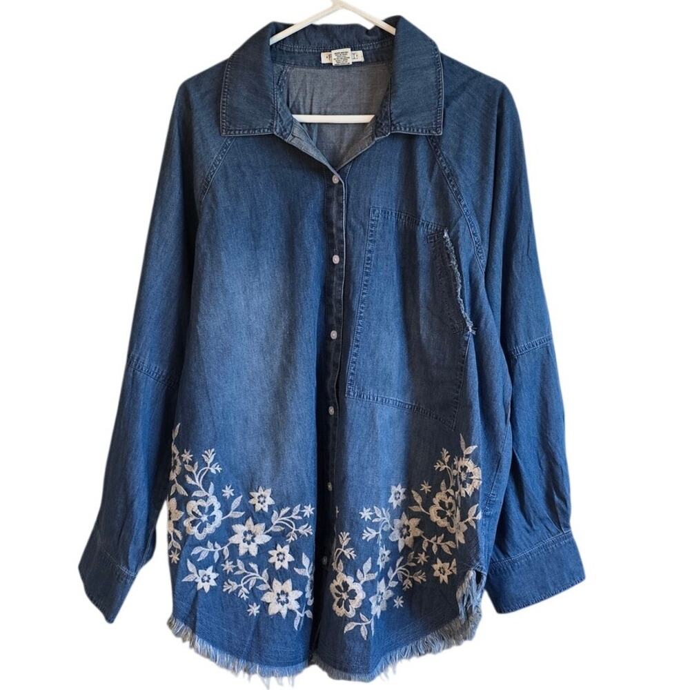 Torrid Festi denim floral embroidered button up shirt size 1x nwt